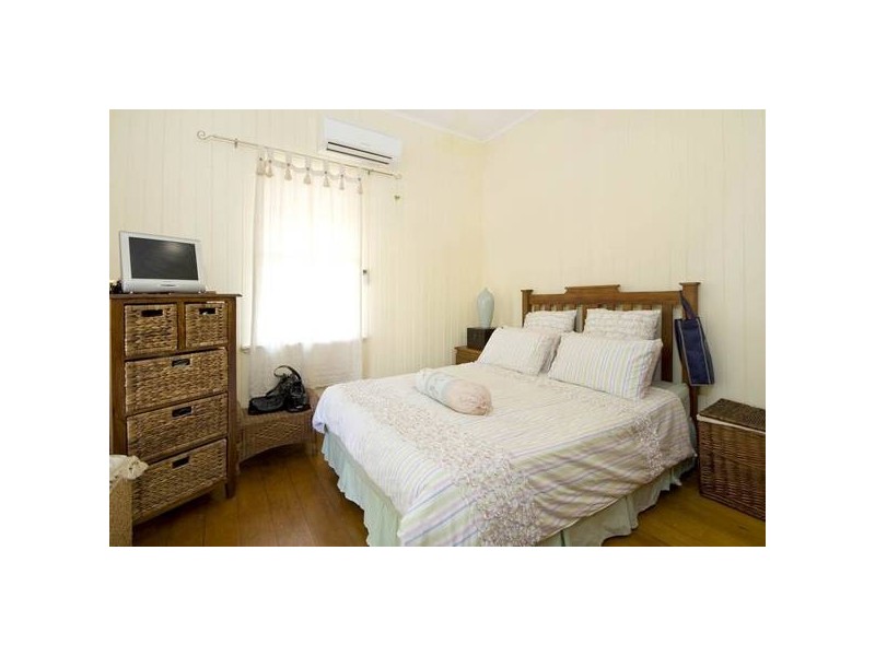 21 Ambleside Street, West End QLD 4101