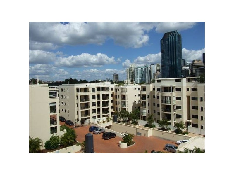 23/165 Main Street, Kangaroo Point QLD 4169