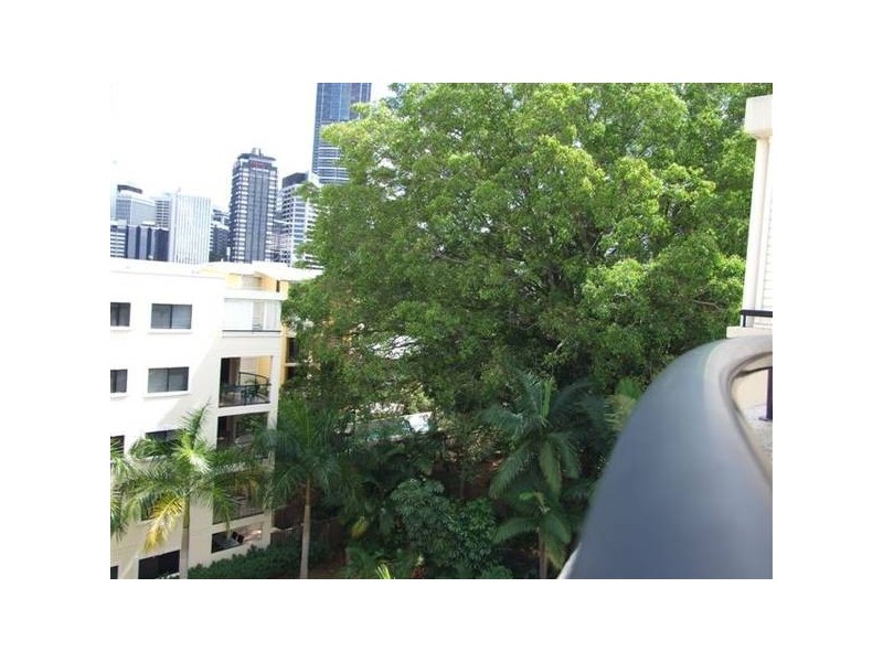 23/165 Main Street, Kangaroo Point QLD 4169