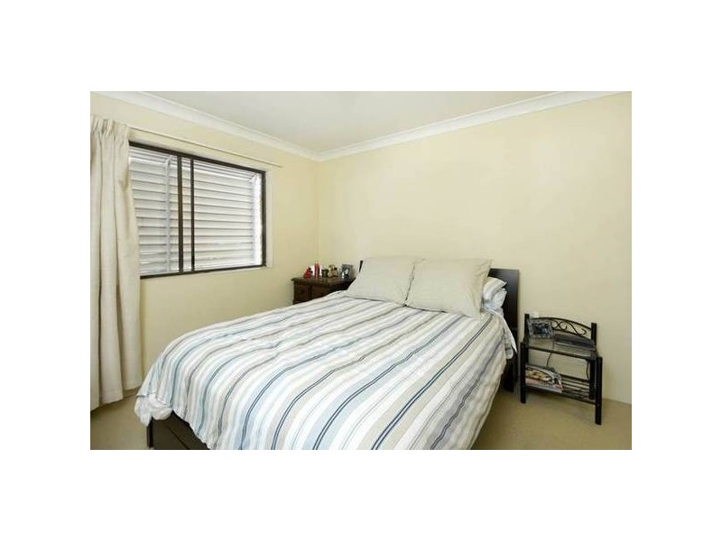 2/27 Harrys Road, Taringa QLD 4068