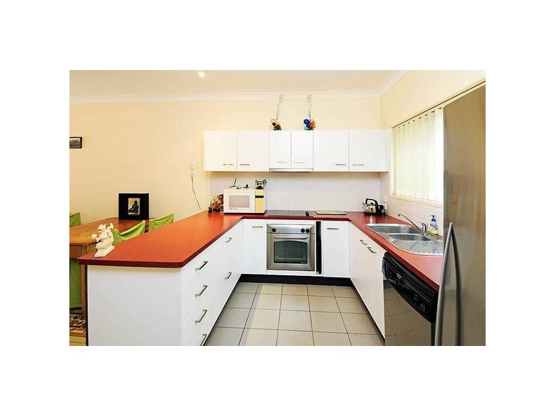 8/11 Cardross Street, Yeerongpilly QLD 4105