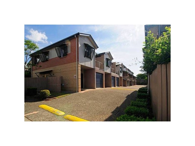 8/11 Cardross Street, Yeerongpilly QLD 4105