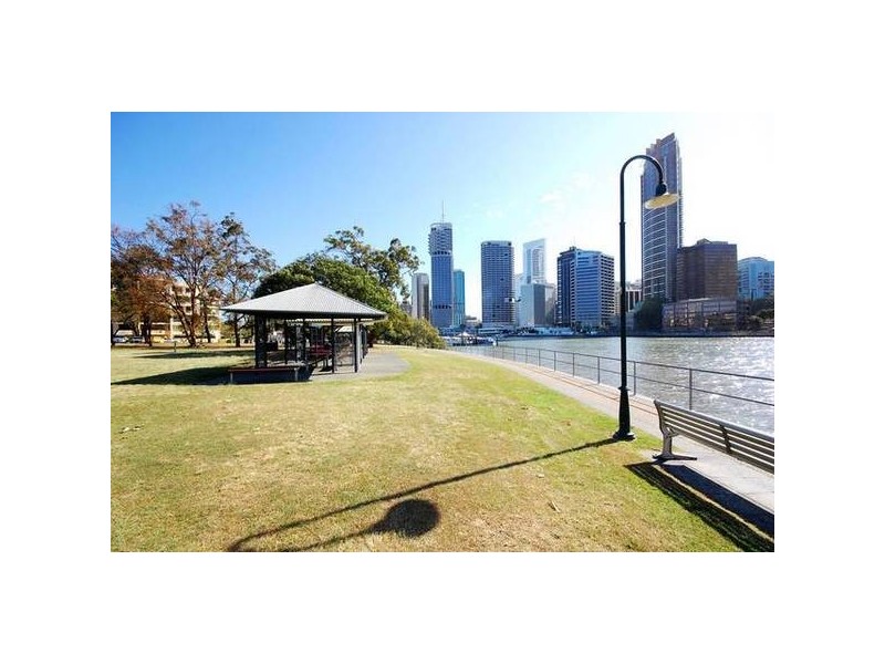 104/98 Holman Street, Kangaroo Point QLD 4169