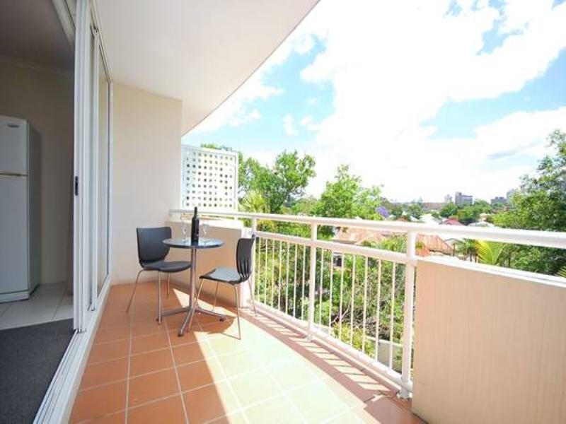 41/196 Wellington Road, Kangaroo Point QLD 4169
