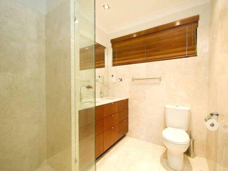 3/10 Vincent Street, Indooroopilly QLD 4068