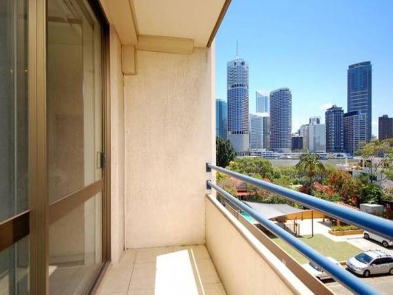 9/245 Main Street, Kangaroo Point QLD 4169