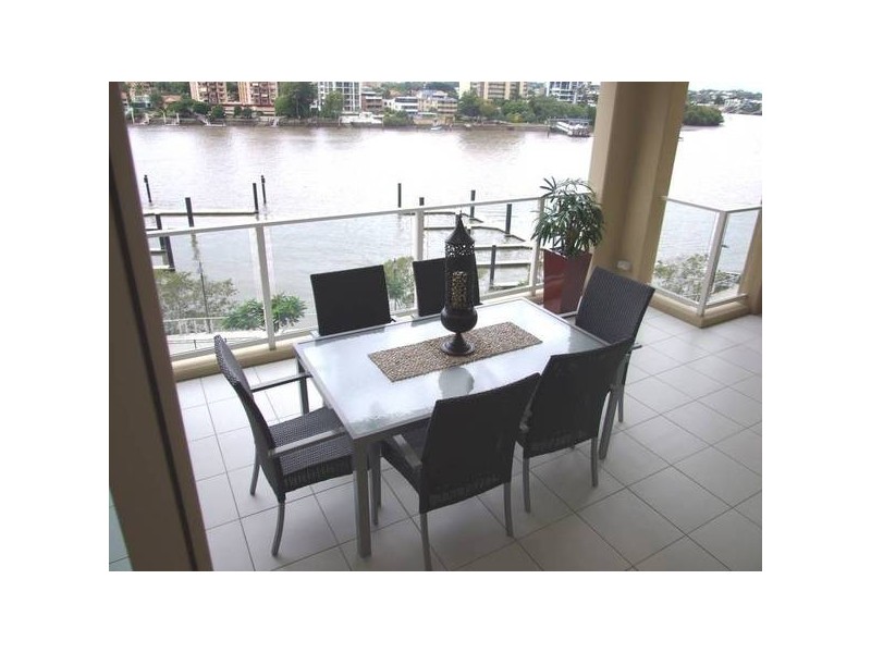 39 Castlebar Street, Kangaroo Point QLD 4169