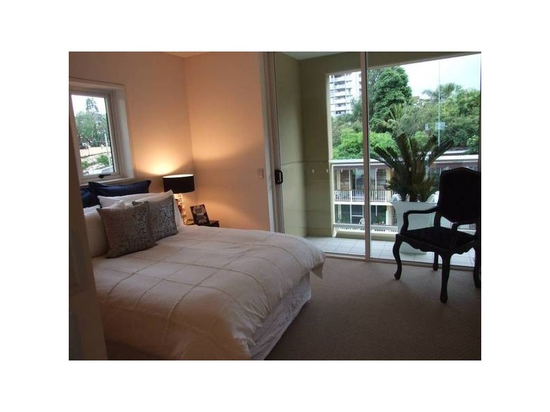 39 Castlebar Street, Kangaroo Point QLD 4169