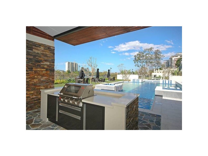 39 Castlebar Street, Kangaroo Point QLD 4169