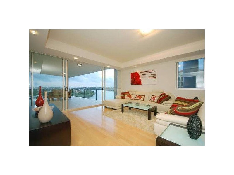 42/98 Thorn Street, Kangaroo Point QLD 4169