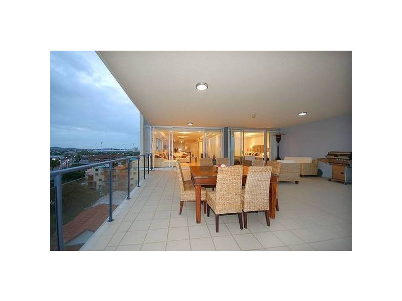 42/98 Thorn Street, Kangaroo Point QLD 4169