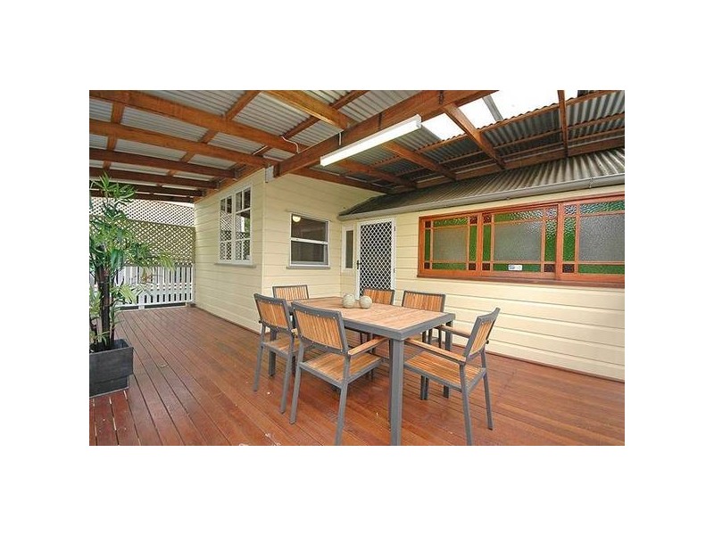 37 Sinclair Street, Kangaroo Point QLD 4169