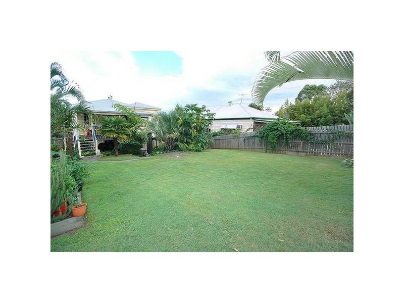 50 Railway Terrace, Dutton Park QLD 4102