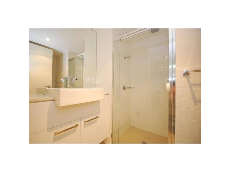 803 Stanley Street, Woolloongabba QLD 4102