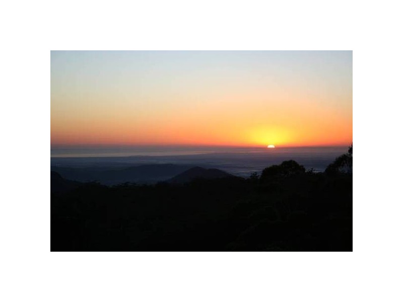 16 Attunga Lane, Mount Glorious QLD 4520