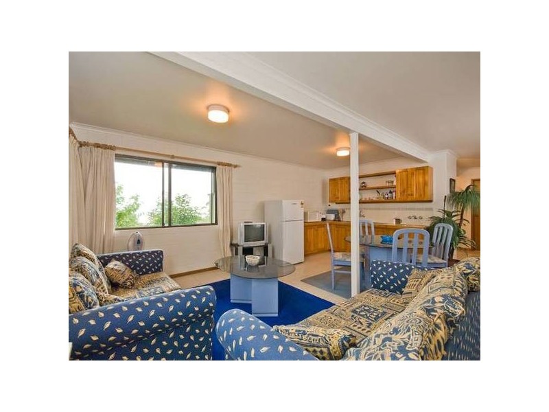 16 Attunga Lane, Mount Glorious QLD 4520