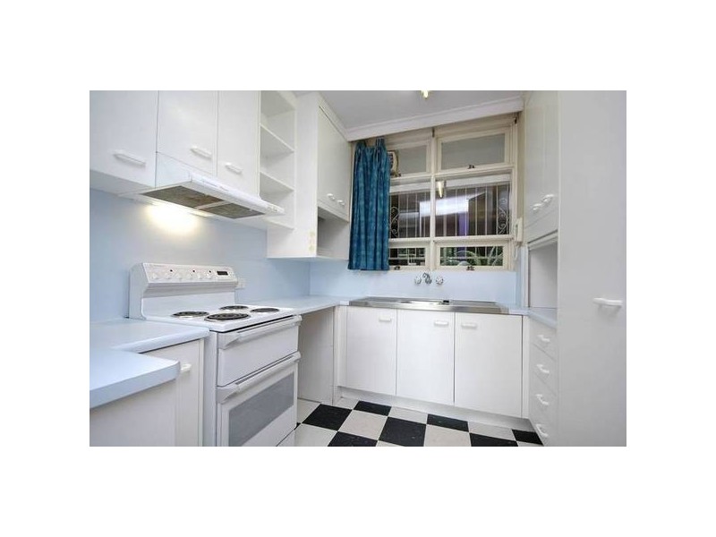 1J/182 Dornoch Terrace, Highgate Hill QLD 4101