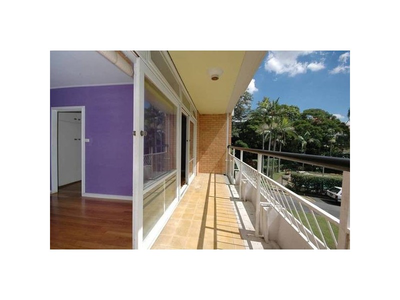 1J/182 Dornoch Terrace, Highgate Hill QLD 4101