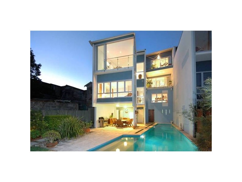 15 Avebury Street, West End QLD 4101