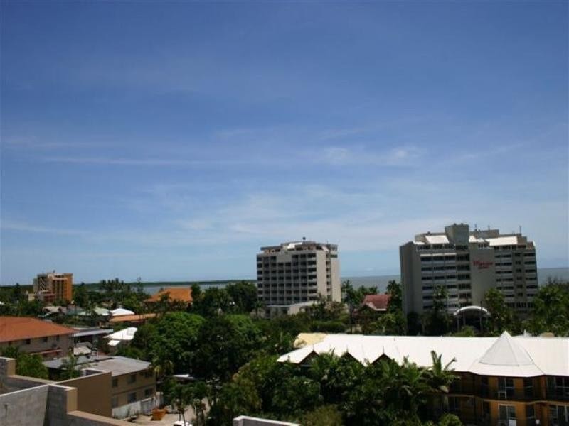 21 Digger Street, Cairns North QLD 4870