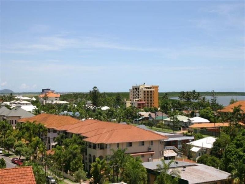 21 Digger Street, Cairns North QLD 4870