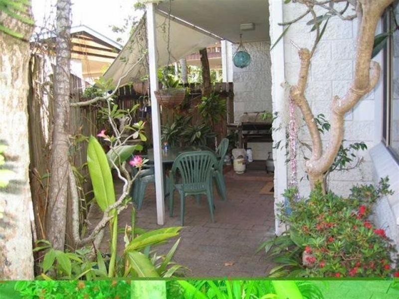 106 Digger Street, Cairns North QLD 4870