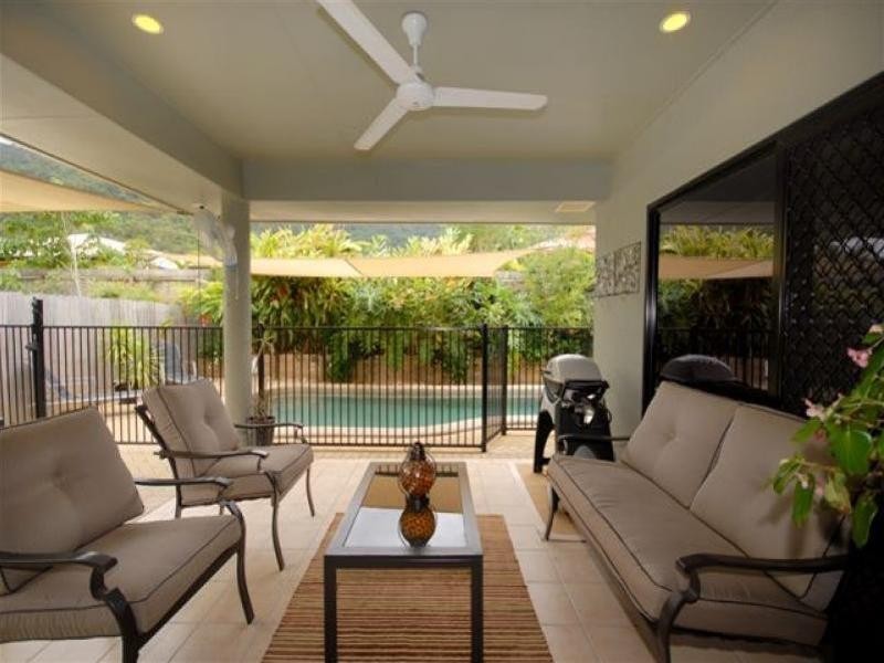 2 Beck Close, Bentley Park QLD 4869