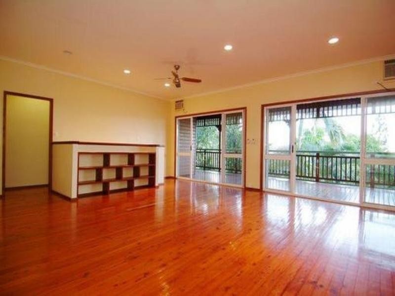5 Woodlands Avenue, Edge Hill QLD 4870