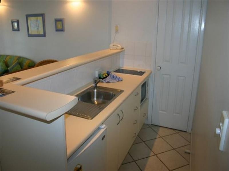 63 McLeod Street, Cairns City QLD 4870