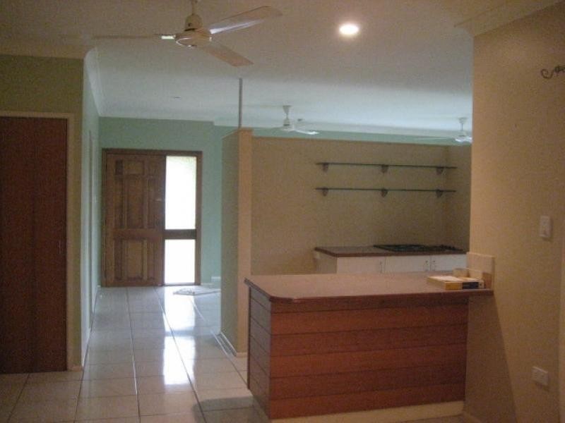 157 Currawong Street, Bayview Heights QLD 4868