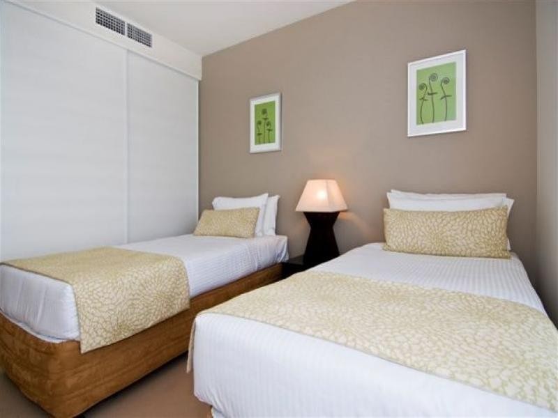 1 Marlin Parade, Cairns City QLD 4870