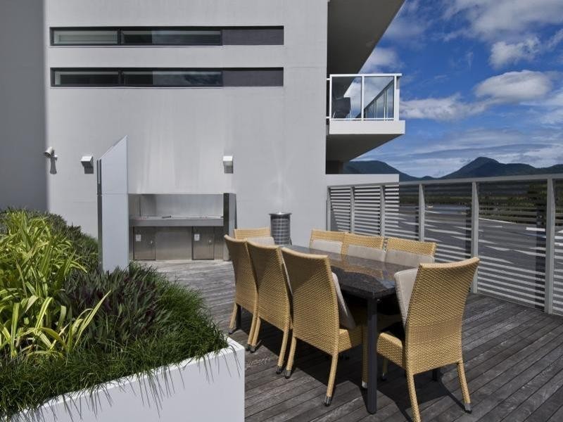 1 Marlin Parade, Cairns City QLD 4870