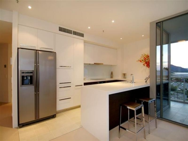 1 Marlin Parade, Cairns QLD 4870