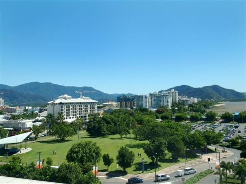 1 Marlin Parade, Cairns QLD 4870