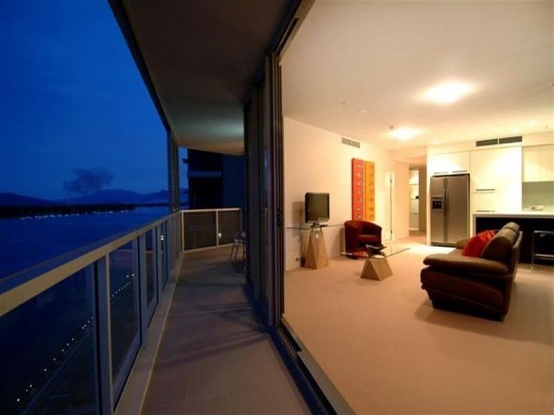 1 Marlin Parade, Cairns QLD 4870