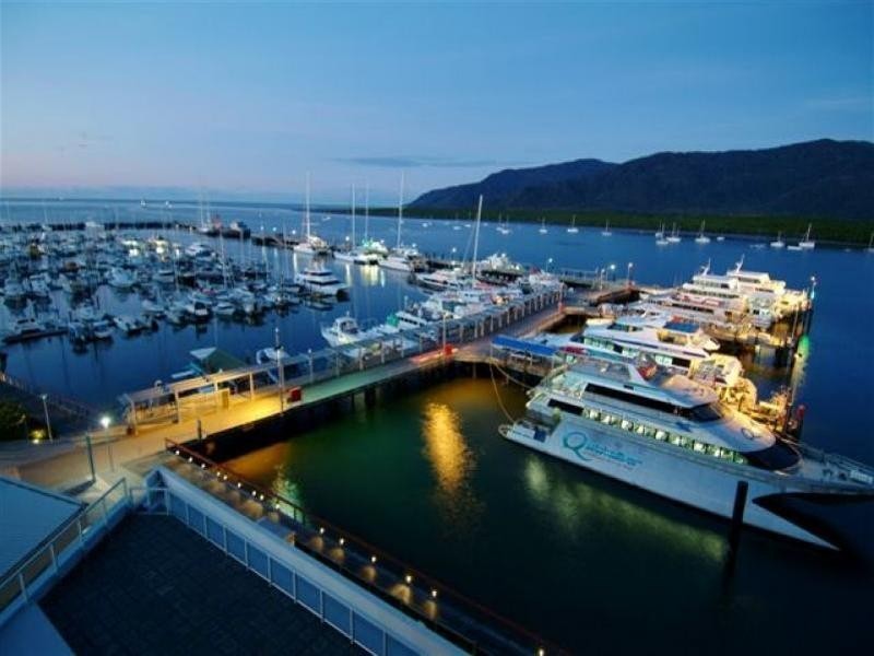 1 Marlin Parade, Cairns QLD 4870