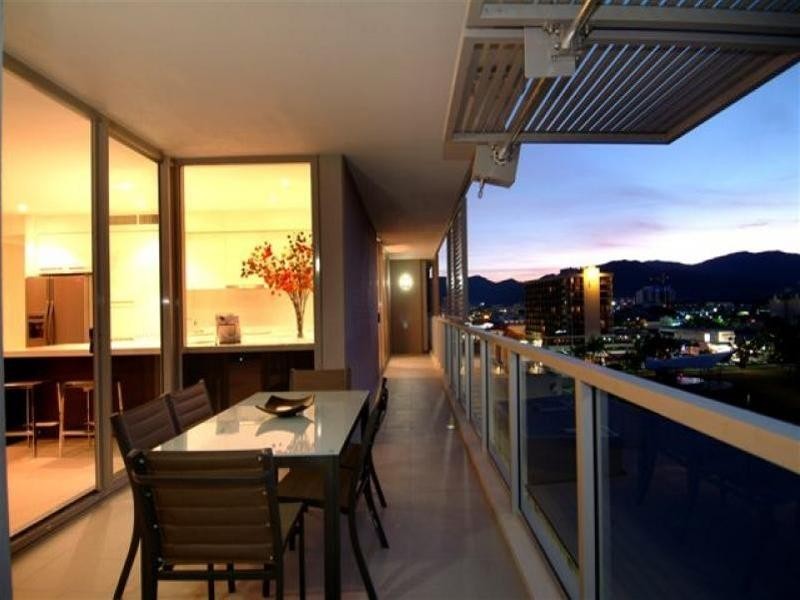 1 Marlin Parade, Cairns QLD 4870