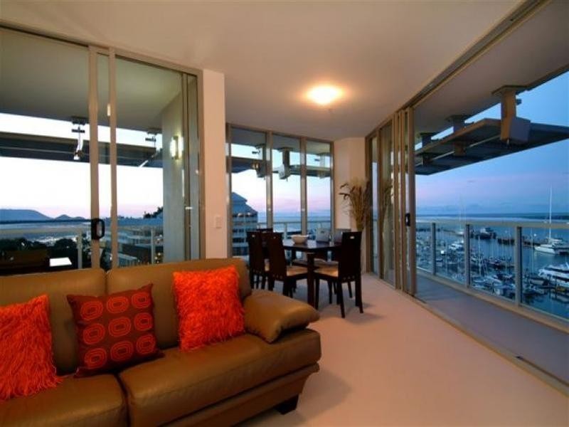 1 Marlin Parade, Cairns QLD 4870