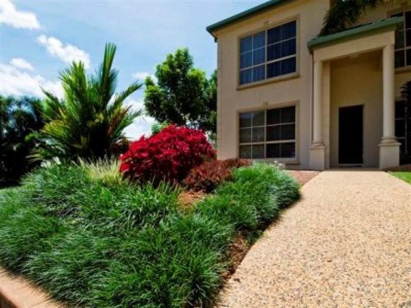 16 Hussar Close, Kanimbla QLD 4870