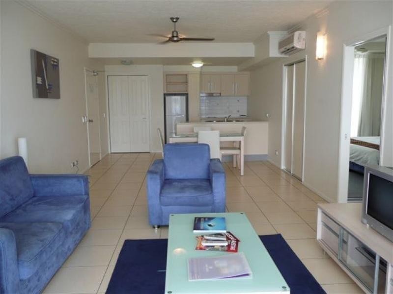 6 Lake Street, Cairns City QLD 4870