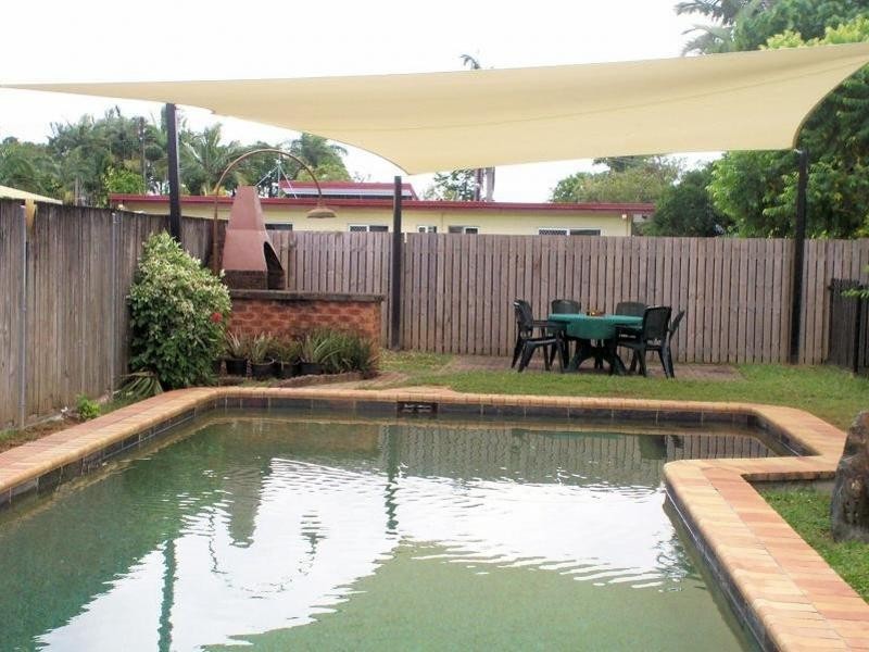 4 Frances Street, Mooroobool QLD 4870