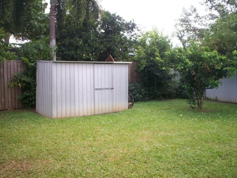 4 Frances Street, Mooroobool QLD 4870