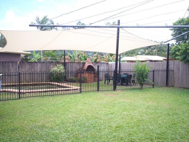 4 Frances Street, Mooroobool QLD 4870