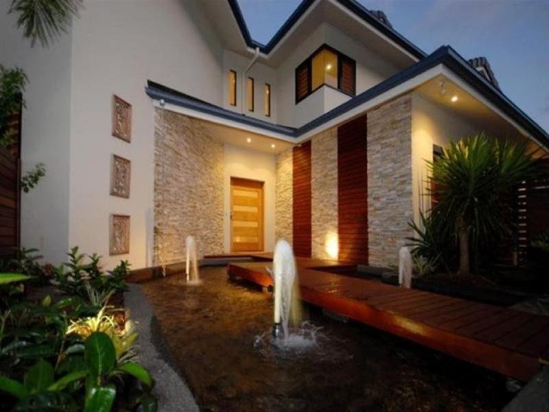 8 The Peak, Whitfield QLD 4870