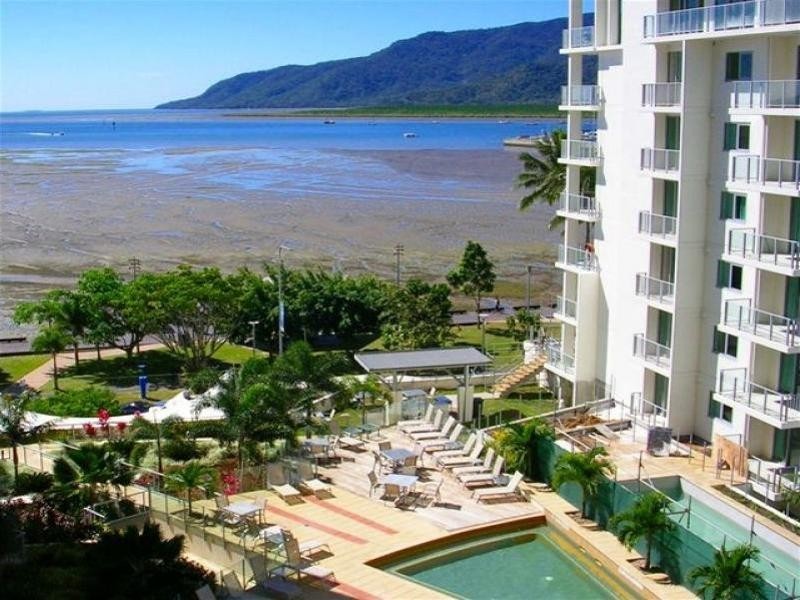 99 Esplanade, Cairns QLD 4870