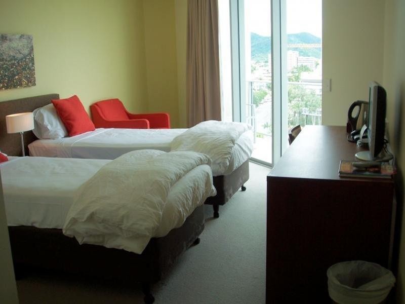 99 Esplanade, Cairns QLD 4870