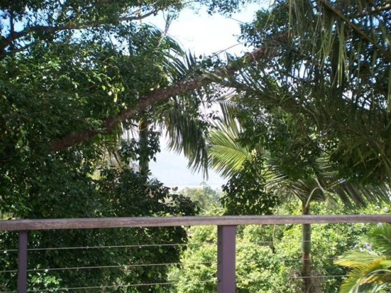 9 Bellevue Crescent, Edge Hill QLD 4870