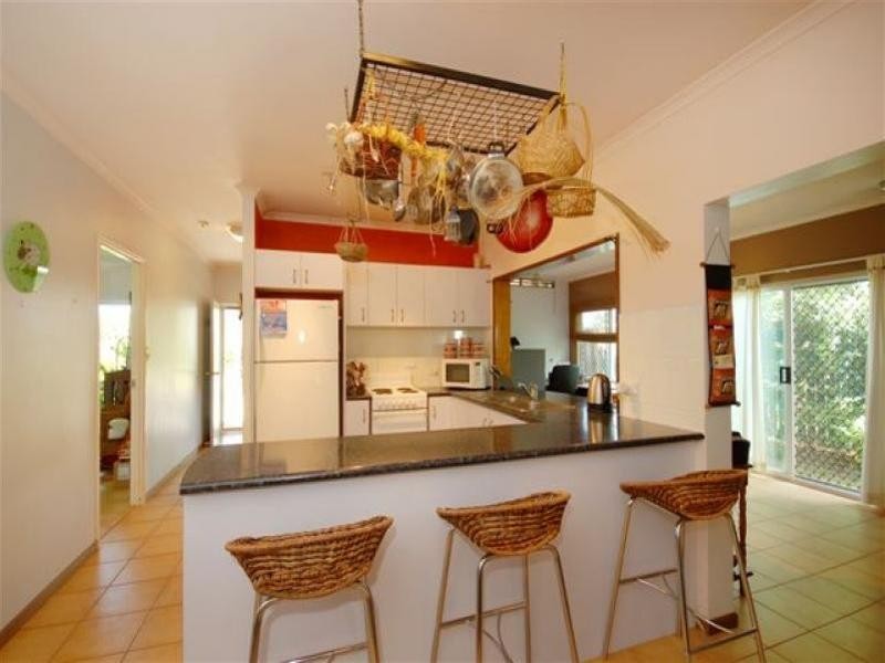 4 Bedarra Close, Mount Sheridan QLD 4868