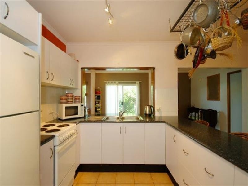 4 Bedarra Close, Mount Sheridan QLD 4868