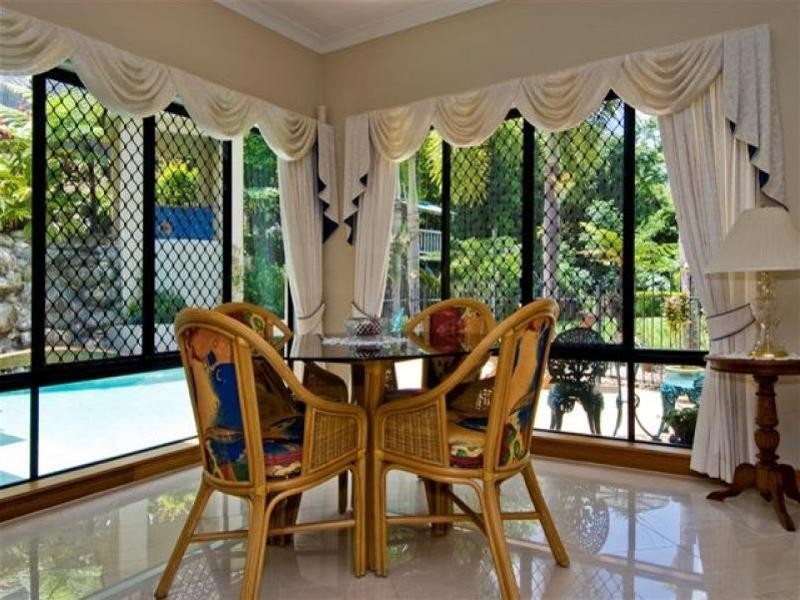 46 East Parkridge Drive, Whitfield QLD 4870